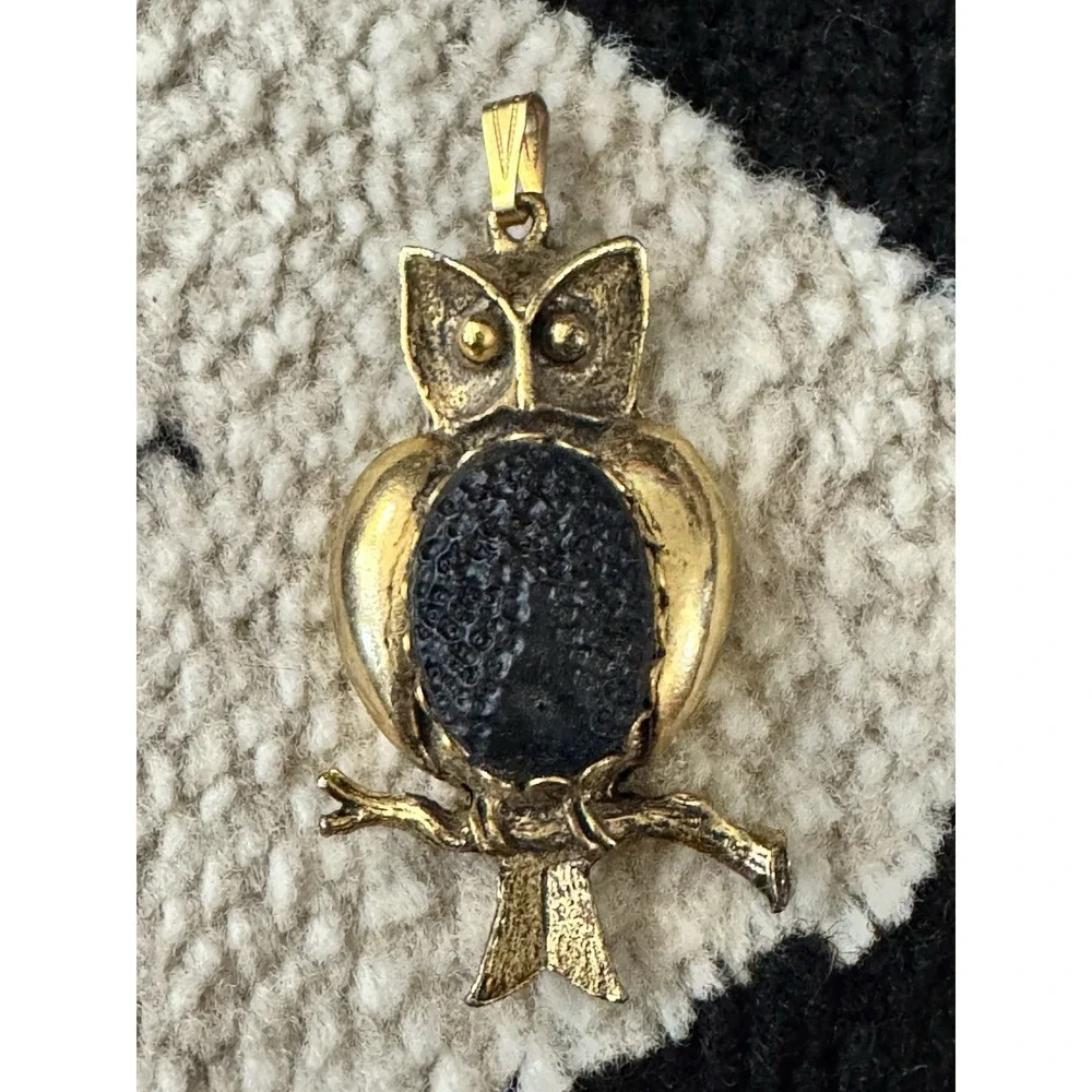 Owl Pendant Gold Tone with Black Onyx‎ Vintage